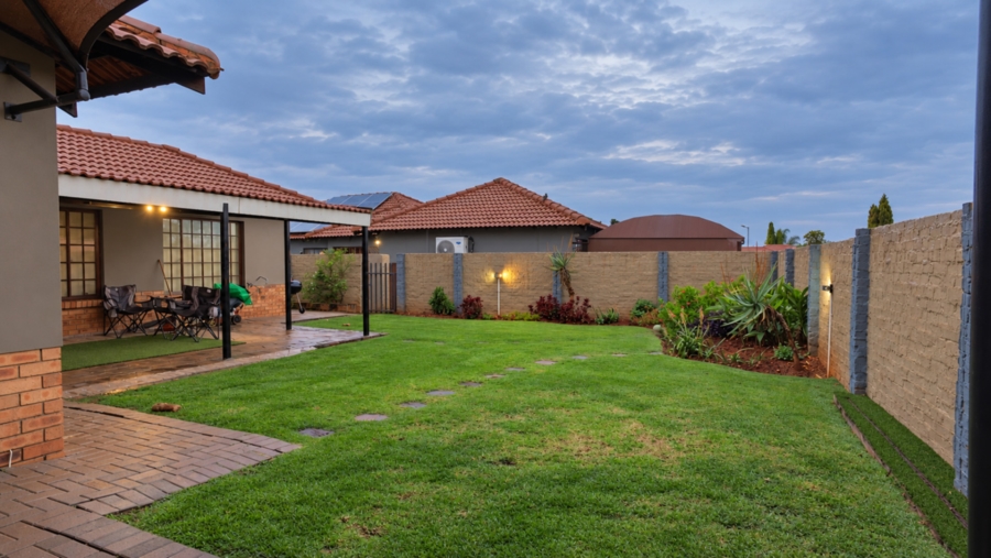 3 Bedroom Property for Sale in Waterkloof East North West
